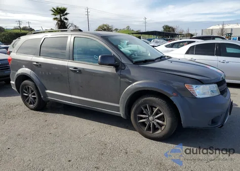 2015 Dodge Journey Sxt z USA, uszkodzony, nr VIN 3C4PDDBG8FT618733